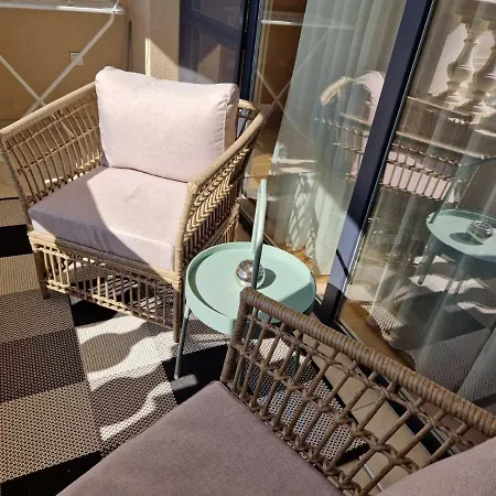 Sensation 2 Apartment *