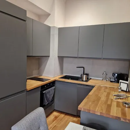 Apartment Sensation 2 *