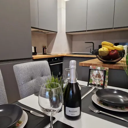 Apartment Sensation 2 *