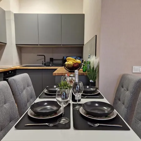 Sensation 2 Saints Constantine and Helena